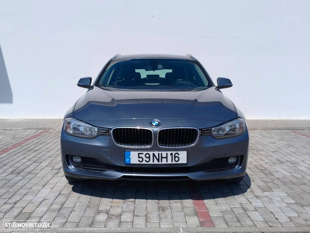 BMW 320 d Line Sport - 12