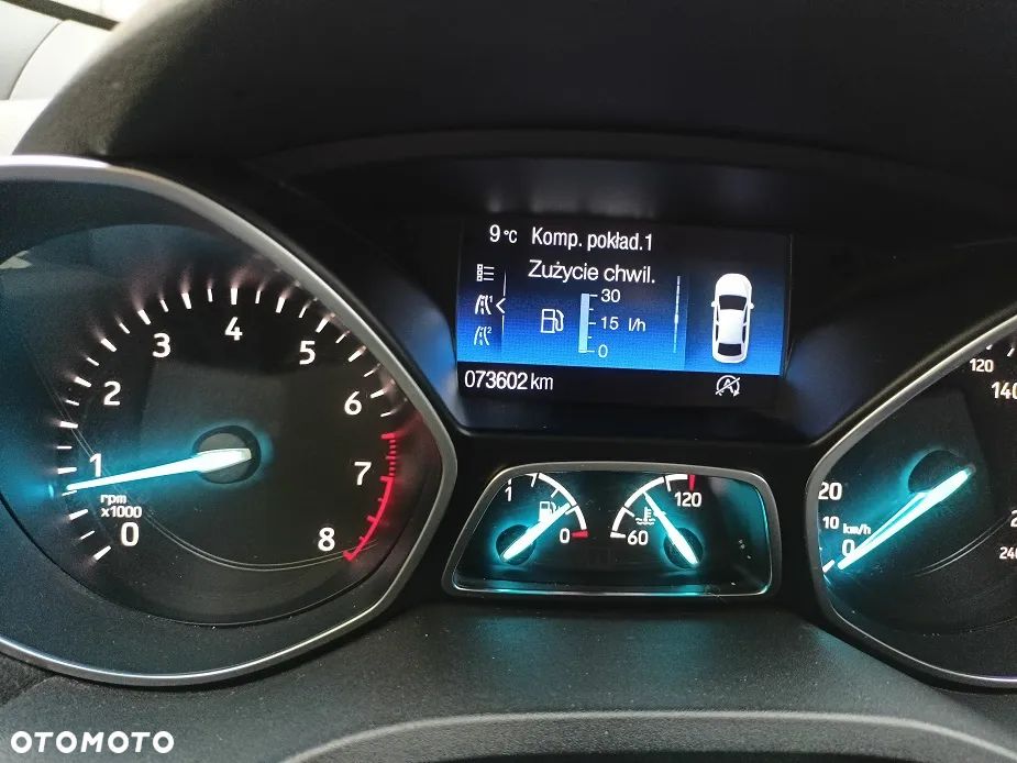 Ford Kuga 1.5 EcoBoost 2x4 ST-Line - 24