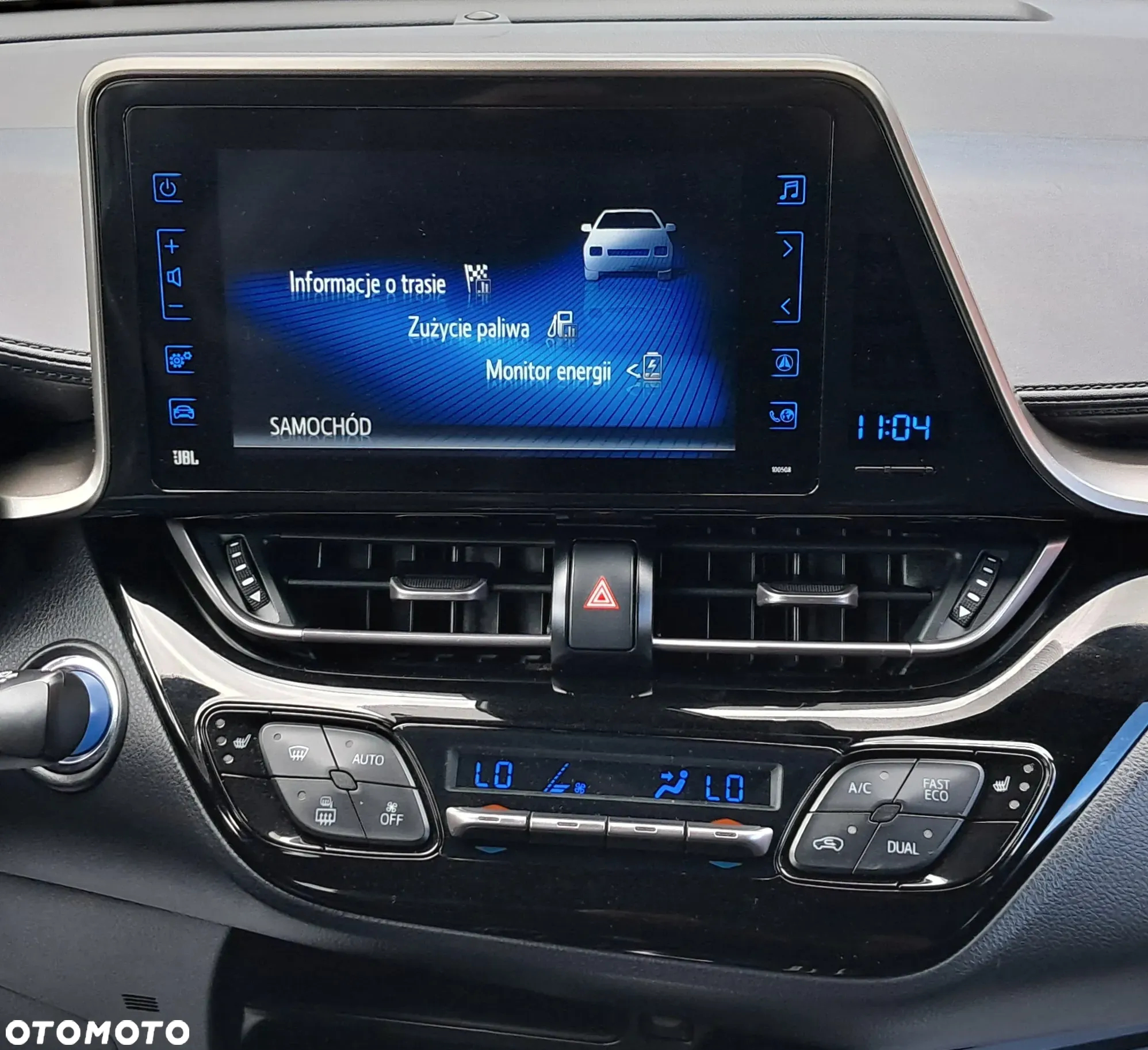 Toyota C-HR 1.8 Hybrid Neon Lime powered by JBL - 25