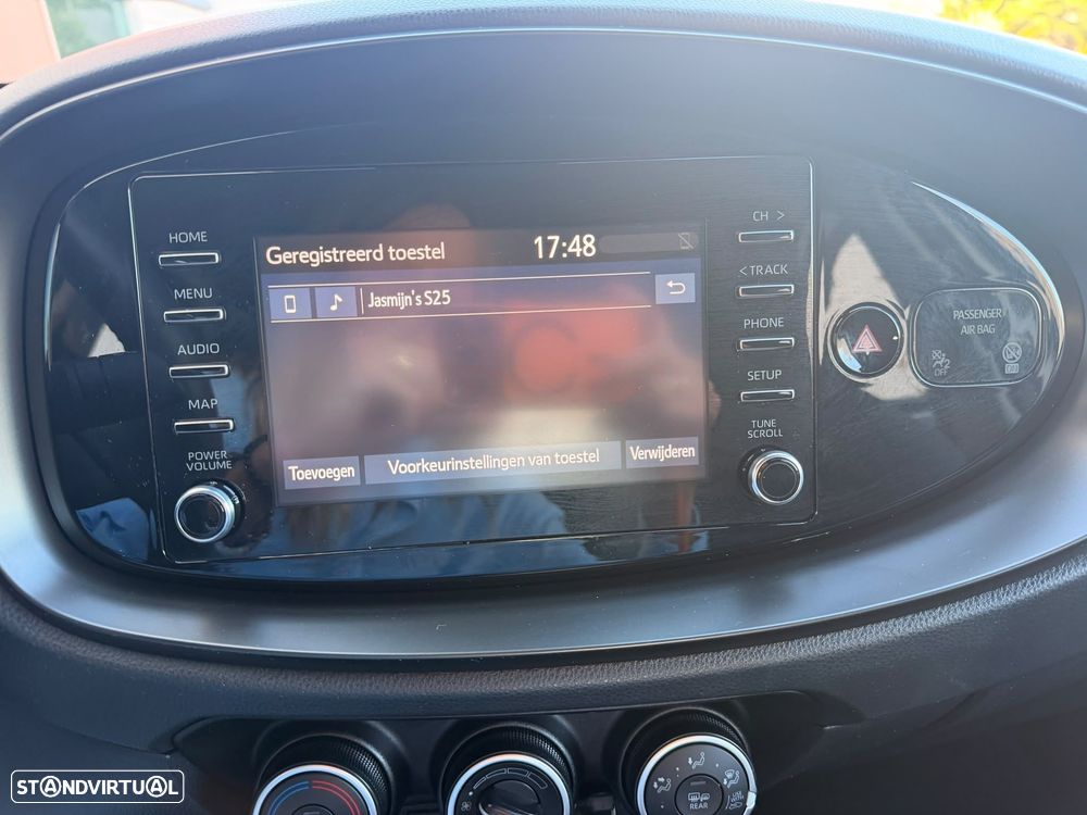 Toyota Aygo x-play - 15