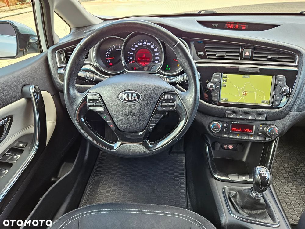 Kia Ceed 1.6 GDI L Business Line - 23