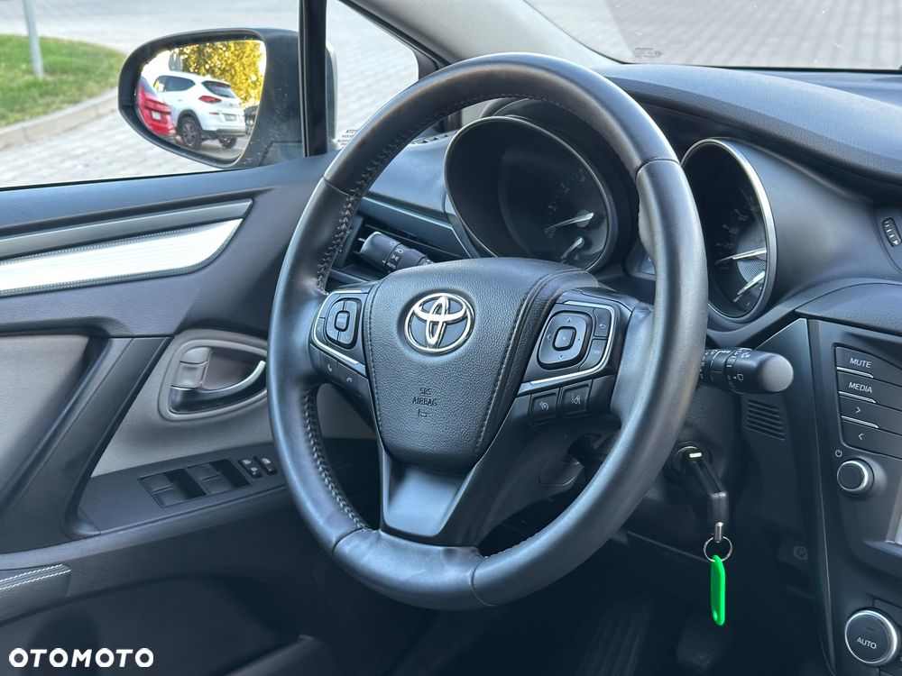 Toyota Avensis Touring Sports 1.8 Comfort - 37