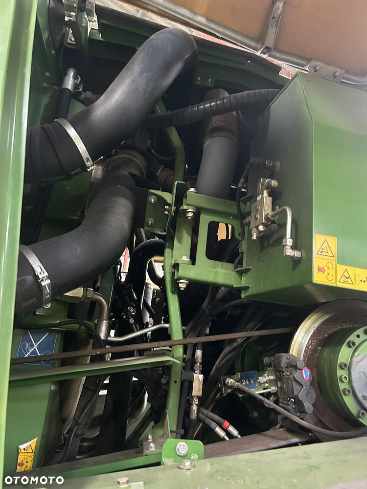 Krone BigX 600 - 19