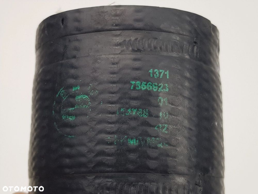 Przewód Rura Wąż powietrza BMW X5M X6M X7 G70 S68 4.4 V8 7356923 - 5
