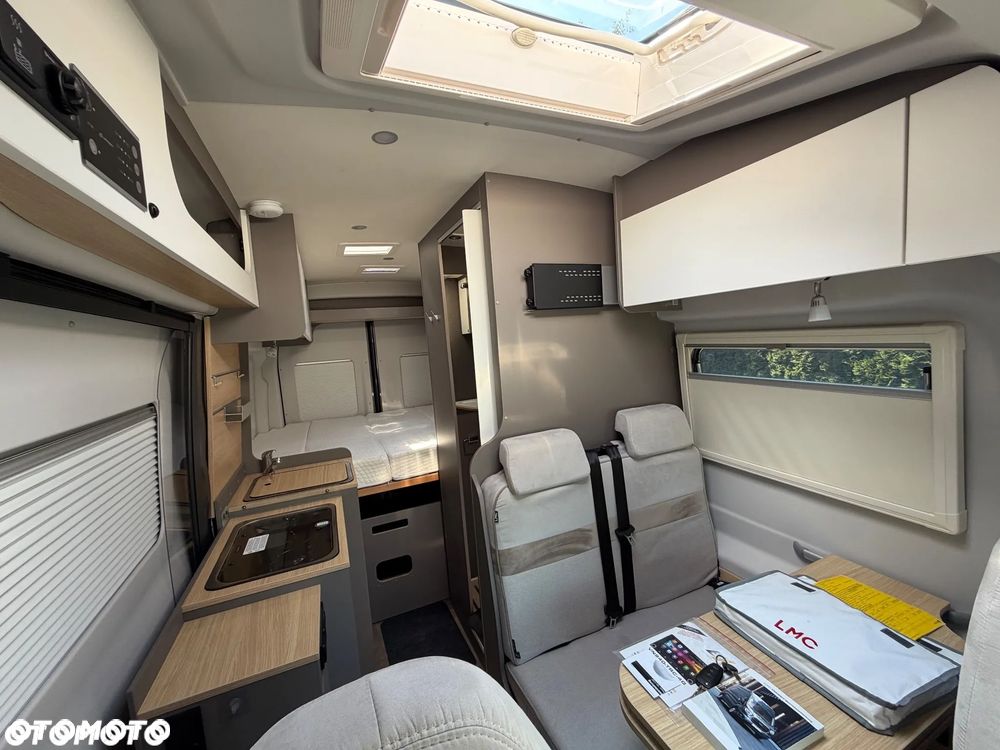 Ford LMC INNOVAN C 590 - 33