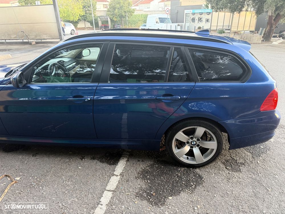 BMW 320 d xDrive Navigation - 4