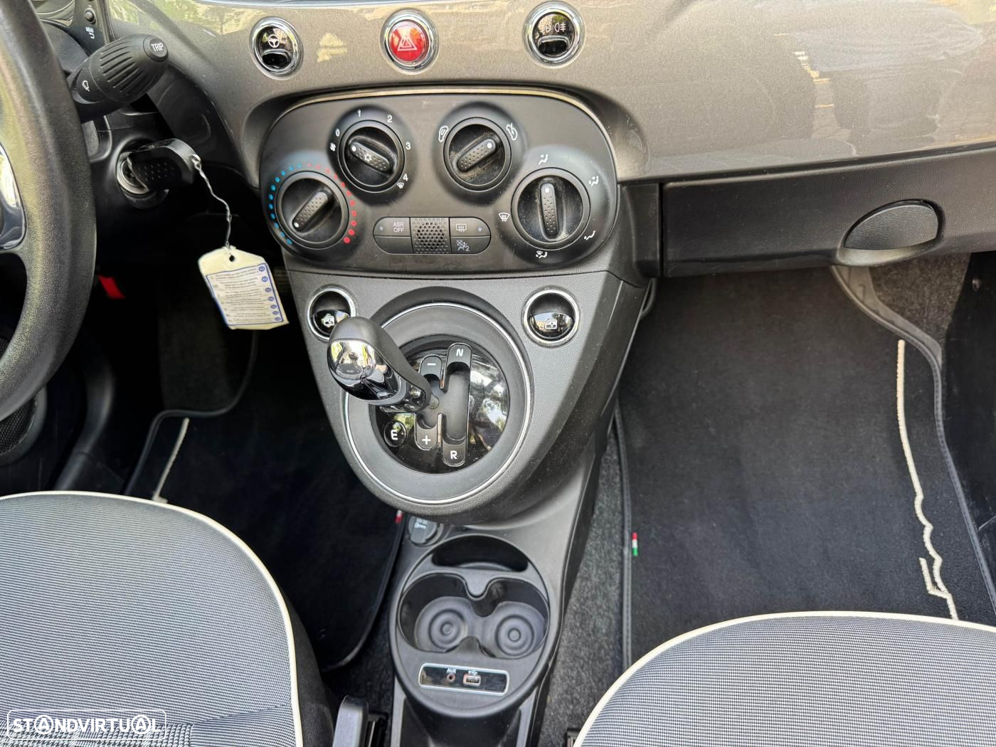 Fiat 500C 1.2 Lounge Dualogic - 31