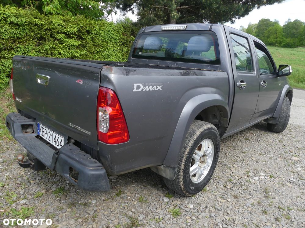 Isuzu D-Max 2.5d DC Custom - 4