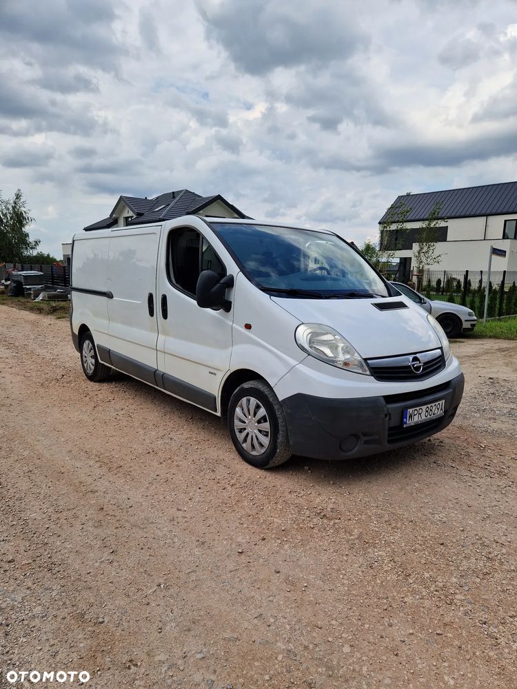 Opel Vivaro - 1