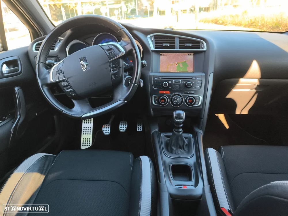 Citroën DS4 1.6 HDi So Chic - 22