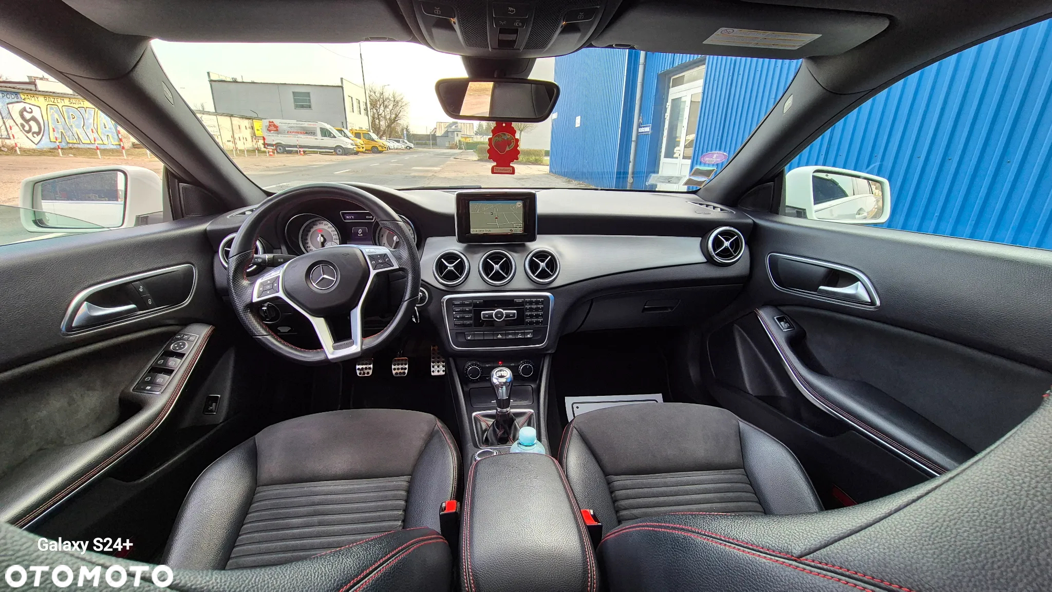 Mercedes-Benz CLA 180 AMG Line - 29