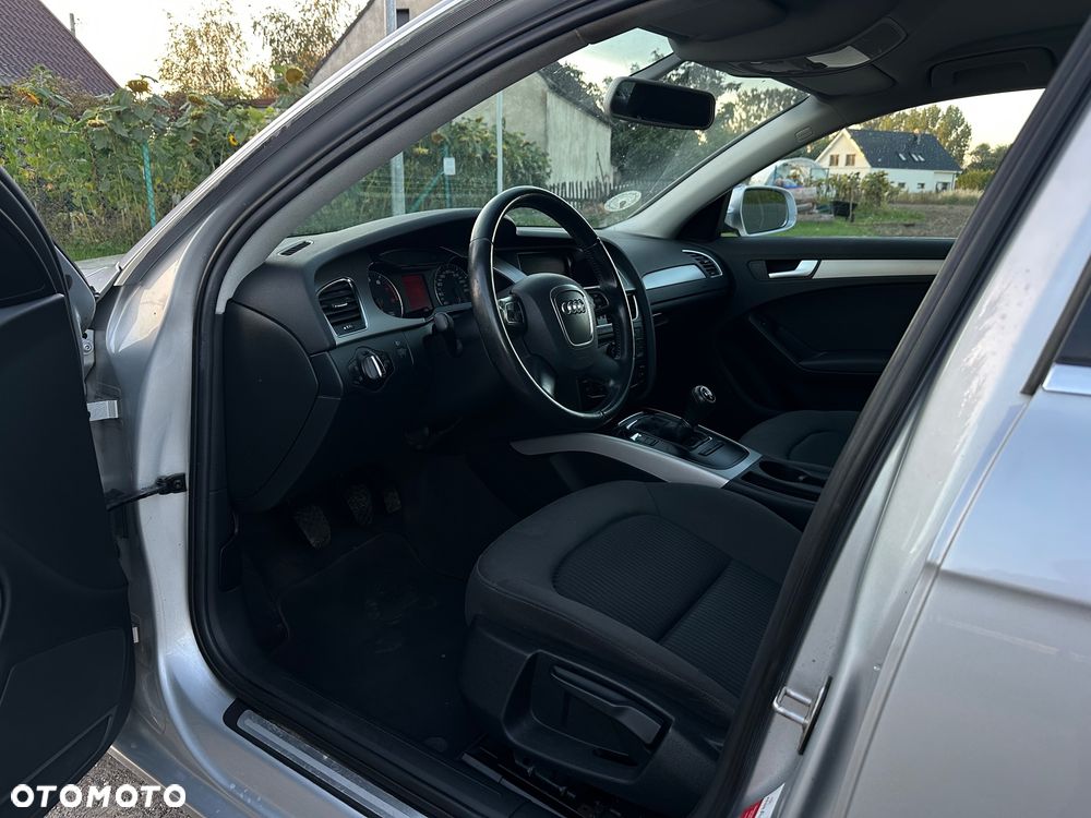 Audi A4 Avant - 11