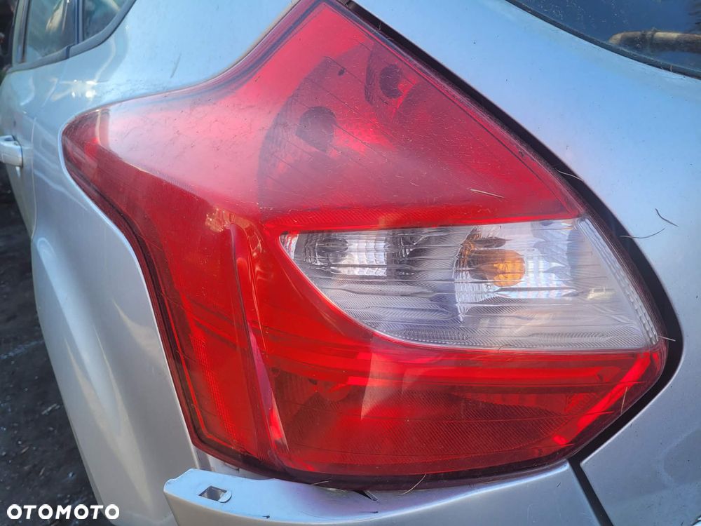 Lampa lewa tylna Ford focus mk3 - 2