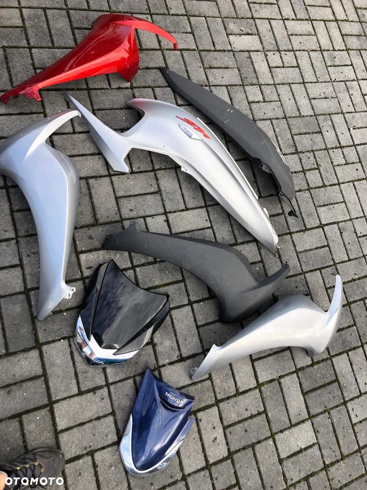 Honda SH 300 osłona czasza zadupek tył grill czacha bok nosek - 5