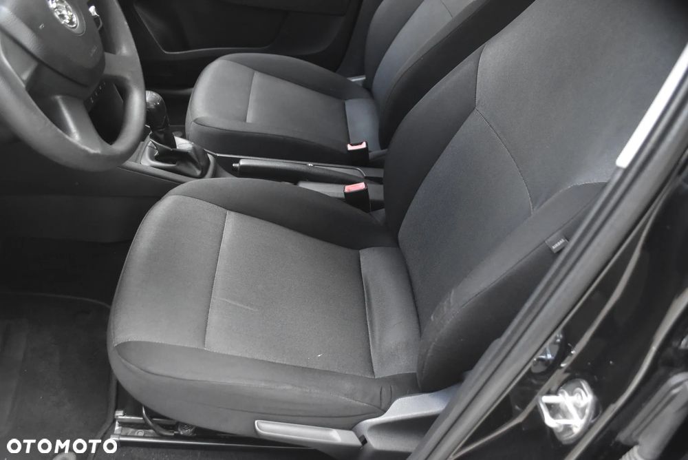 Skoda RAPID 1.6 TDI Active - 26