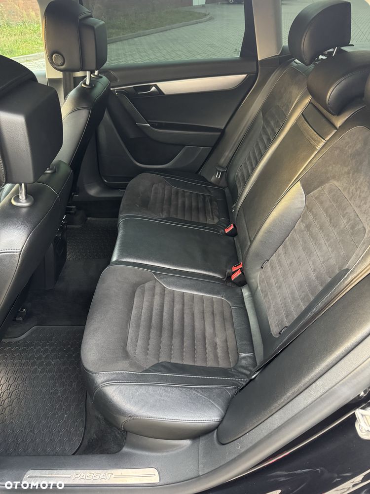 Volkswagen Passat - 14