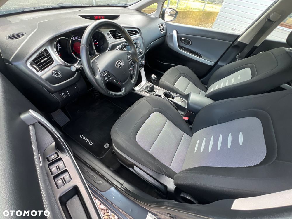 Kia Ceed 1.4 CVVT - 15