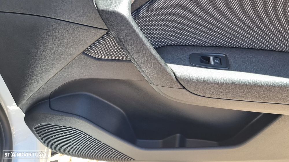 Renault Captur 1.0 TCe Techno Bi-Fuel - 33