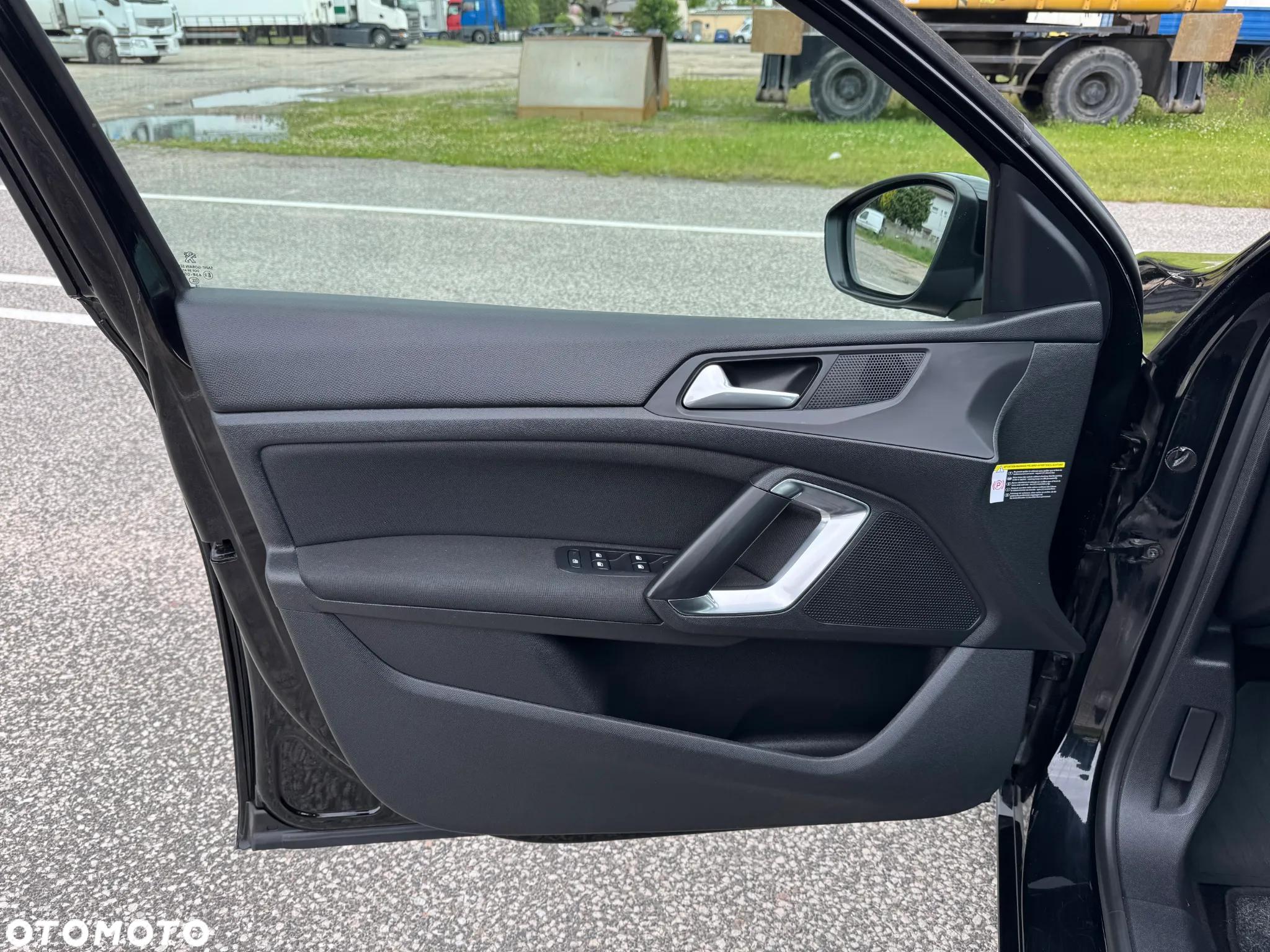 Peugeot 308 SW BlueHDi 130 EAT8 Stop & Start Allure Business-Paket - 23