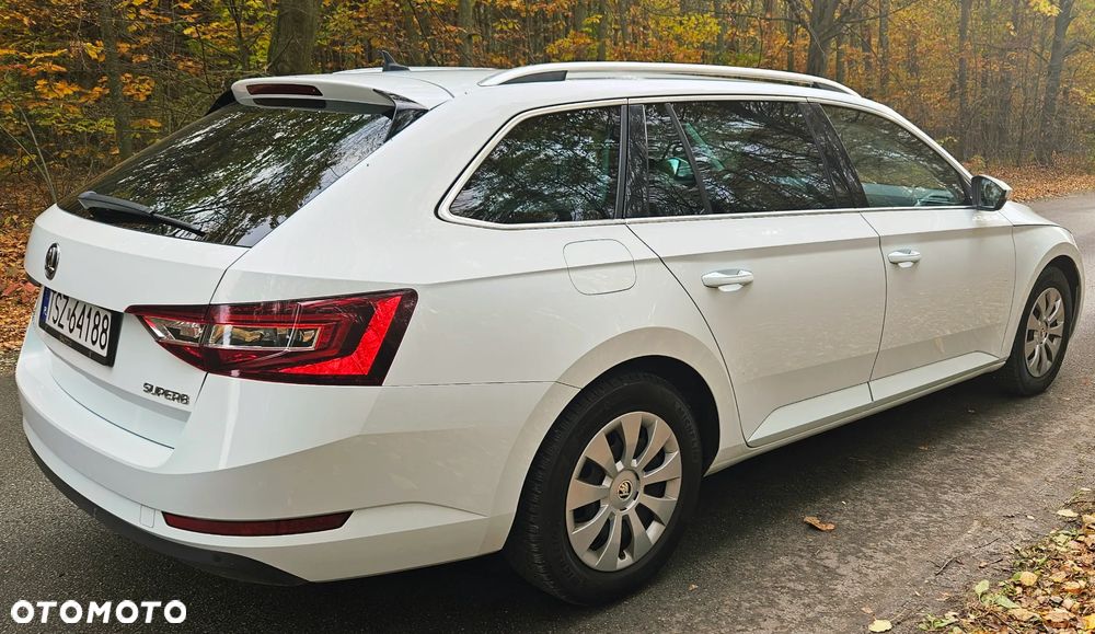 Skoda Superb 2.0 TDI Active DSG - 6