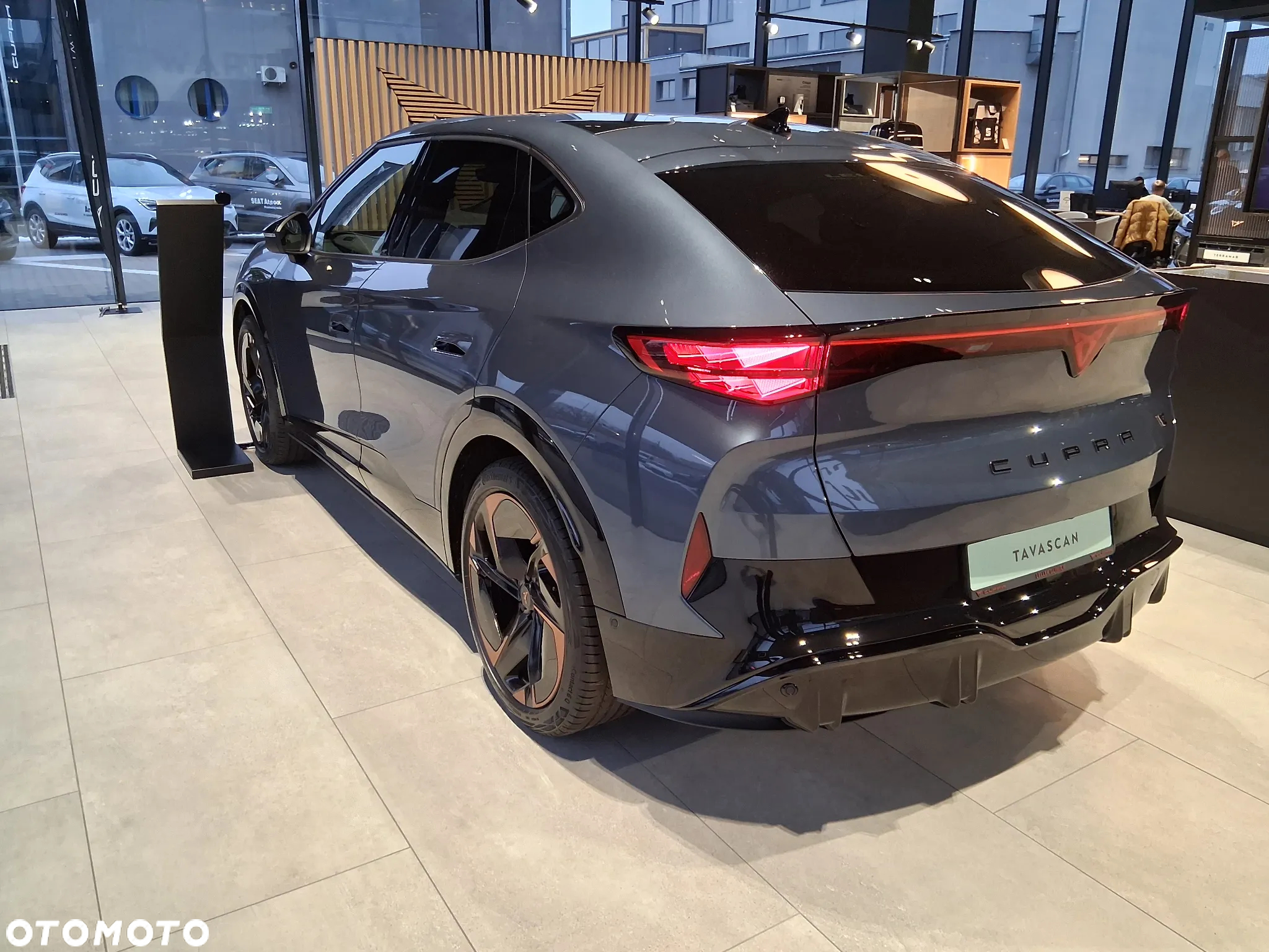 Cupra Tavascan 82kWh 4Drive VZ - 6