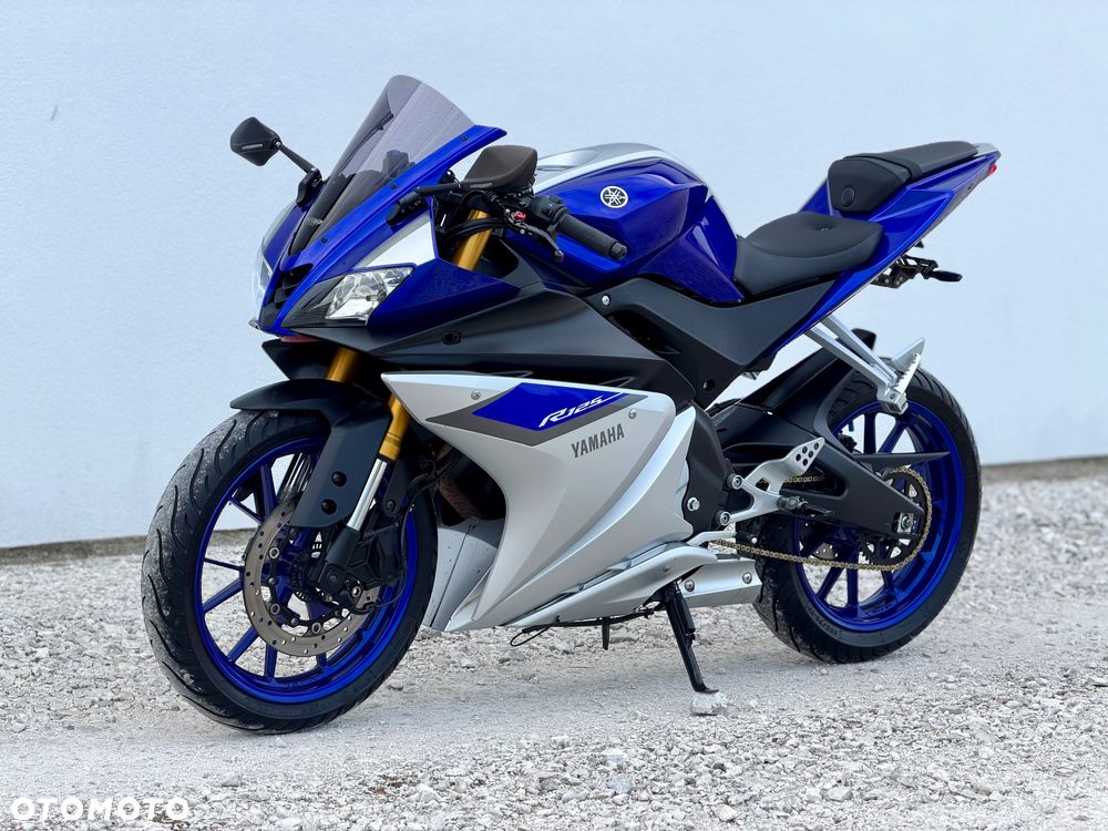 Yamaha YZF - 9