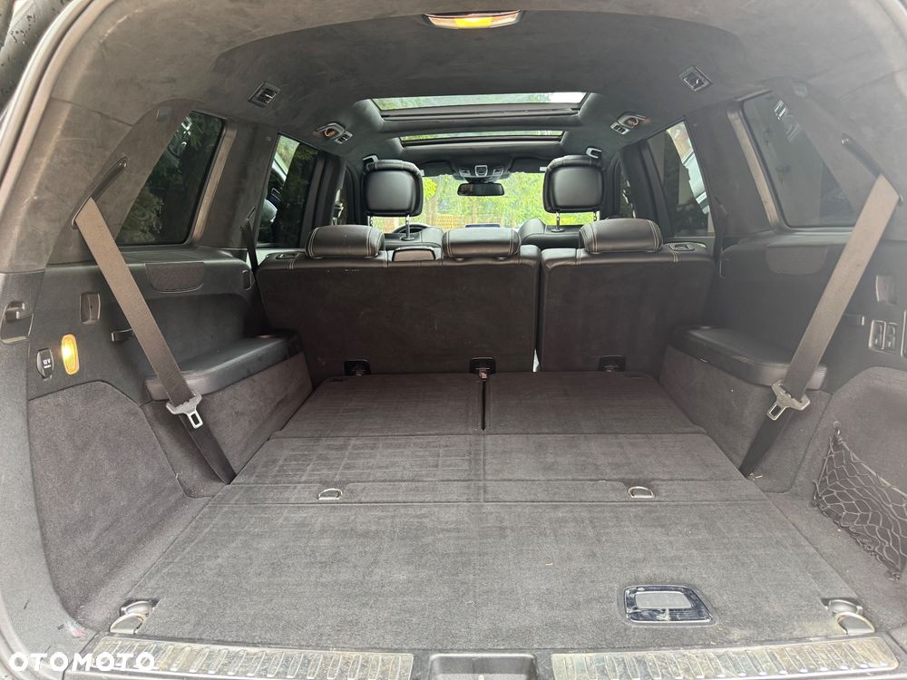 Mercedes-Benz GLS AMG 63 4Matic AMG Speedshift 7G-TRONIC - 29