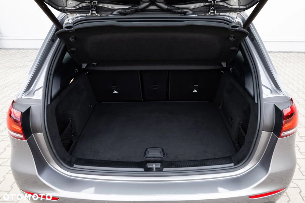 Mercedes-Benz Klasa B 250 4Matic 7G-DCT AMG Line - 14