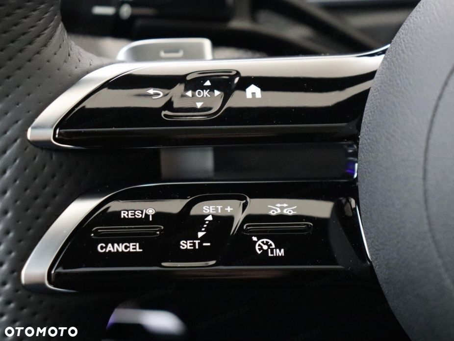 Mercedes-Benz CLE - 7