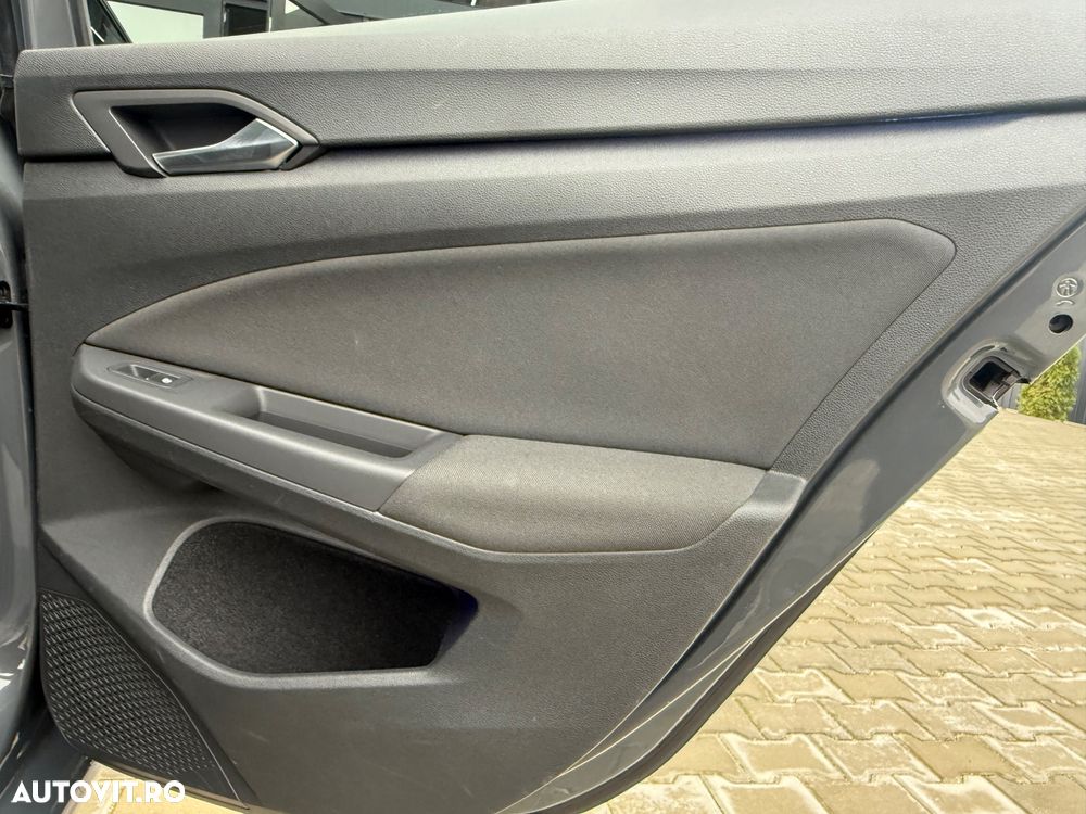 Volkswagen Golf 1.5 eTSI OPF DSG Life - 16