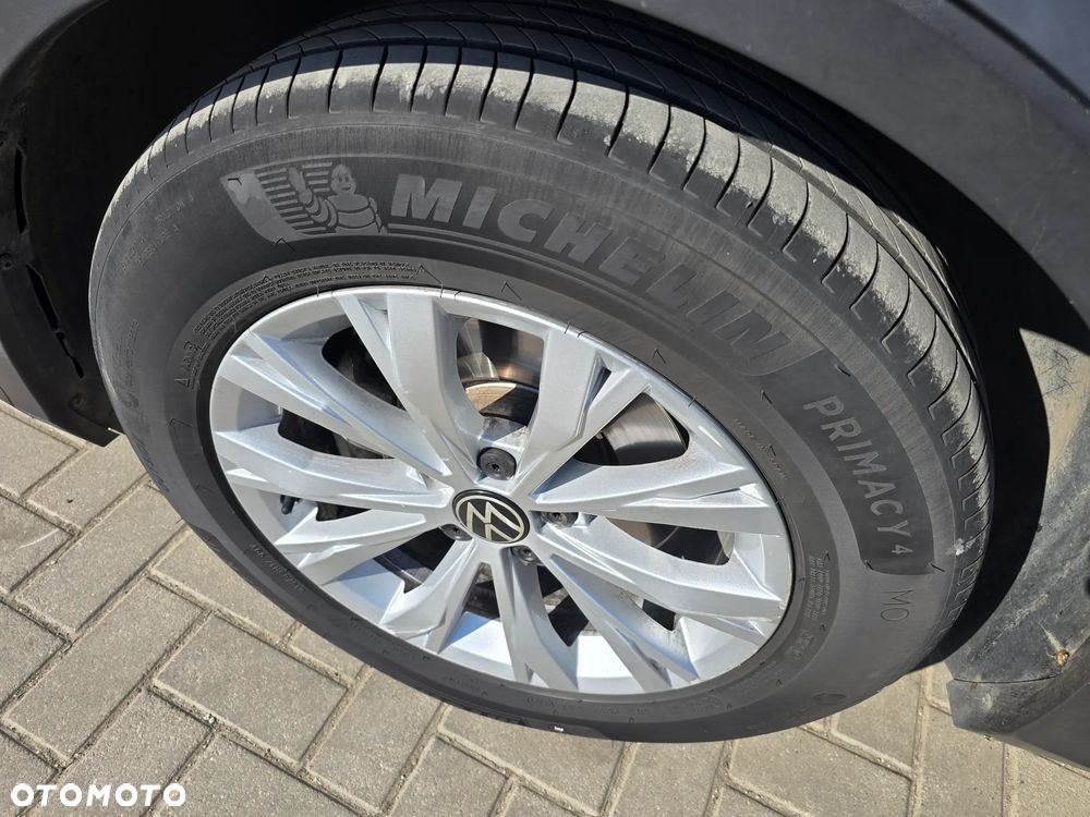 Volkswagen Tiguan - 18