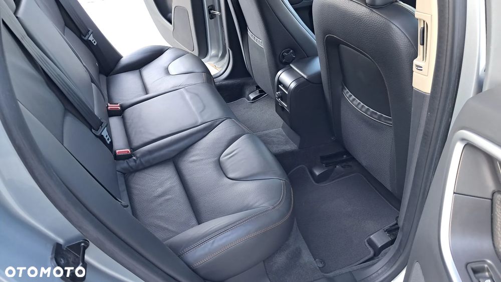 Volvo XC 60 D3 Summum - 30