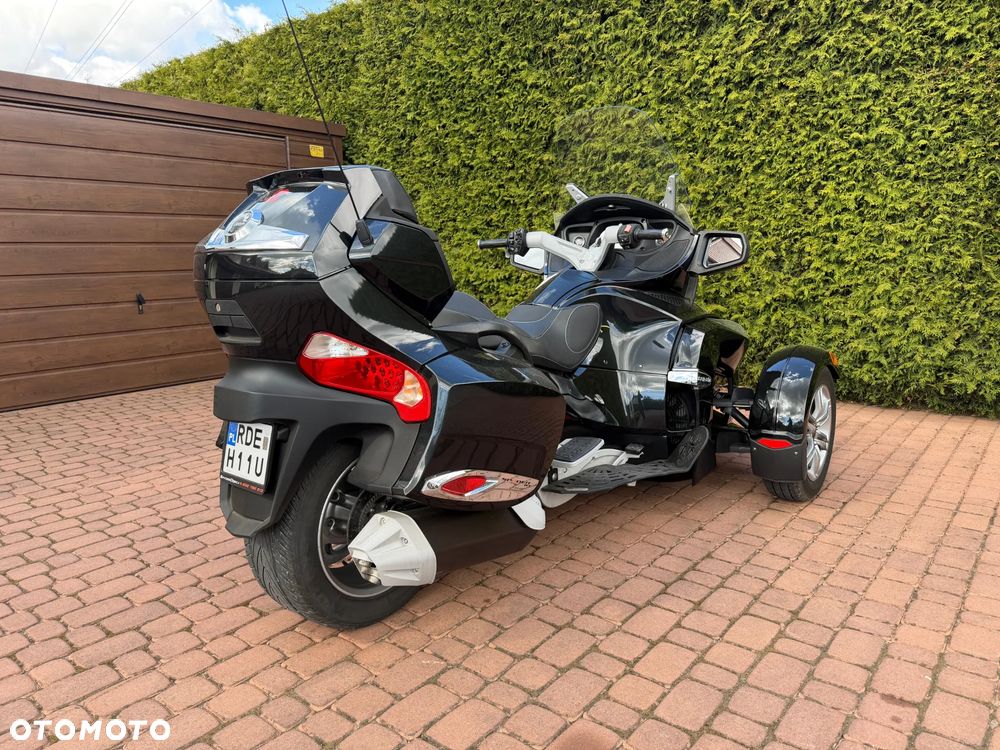 Can-Am Spyder - 4