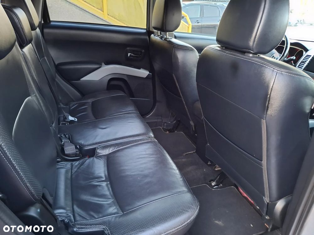 Peugeot 4007 2.2HDi Platinum - 32