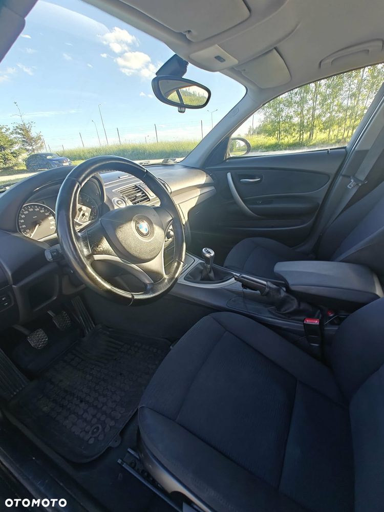 BMW Seria 1 116i - 11