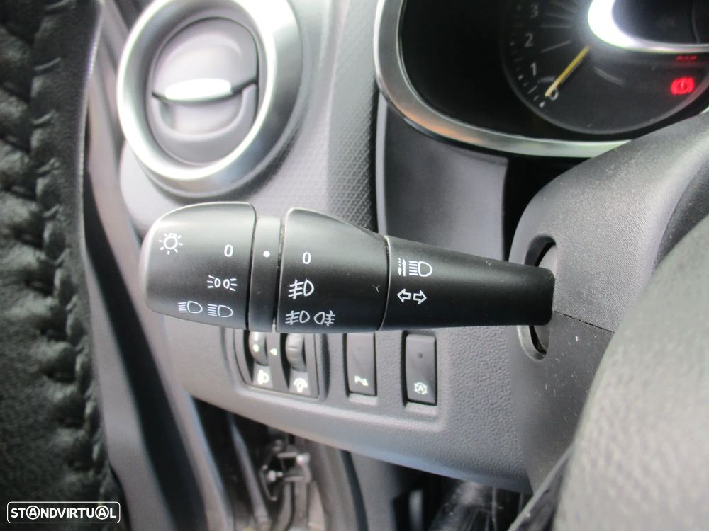 Renault Clio 0.9 TCe Limited - 17