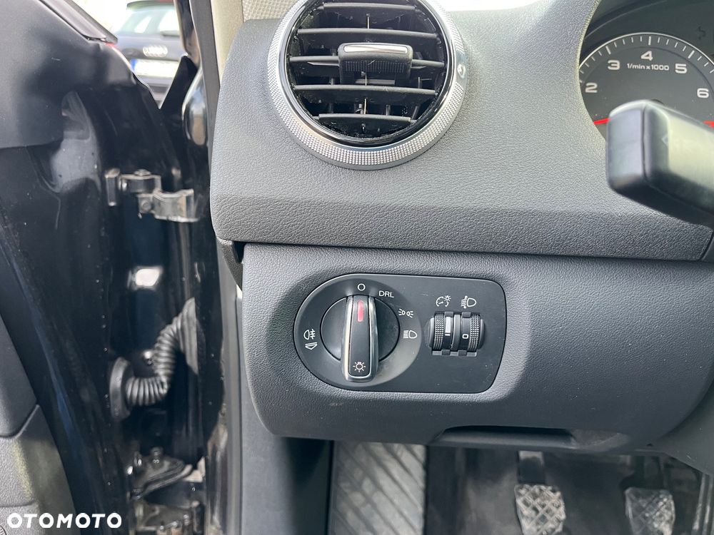 Audi A3 Sportback 1.6 Attraction - 15