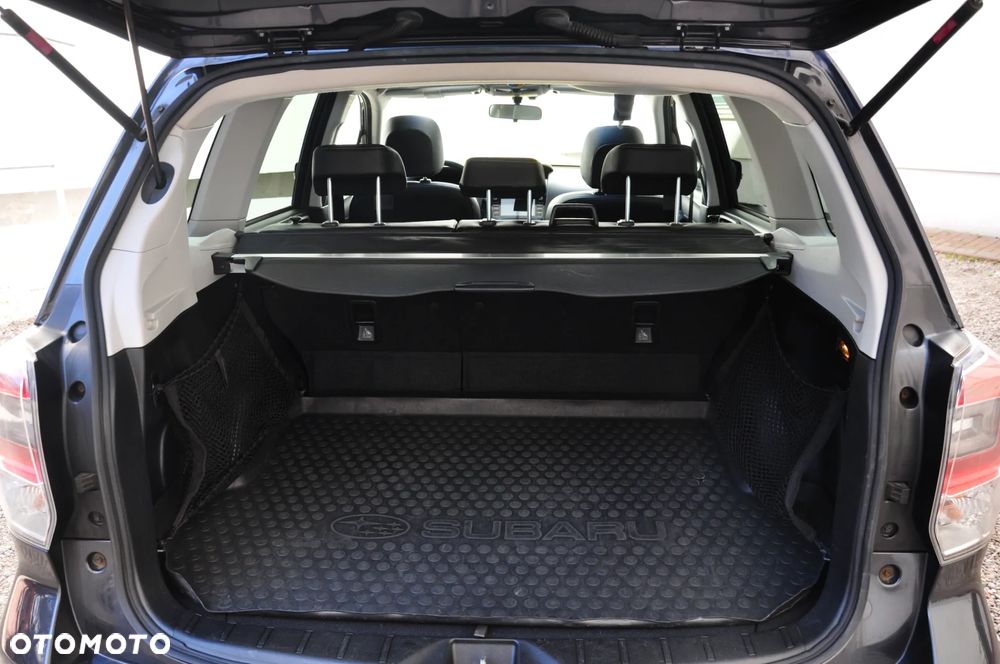 Subaru Forester 2.0 XT Platinum Lineartronic - 19