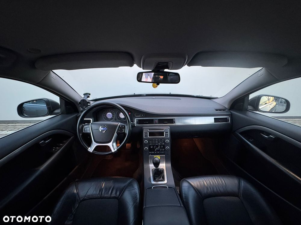 Volvo V70 2.5T Momentum - 12