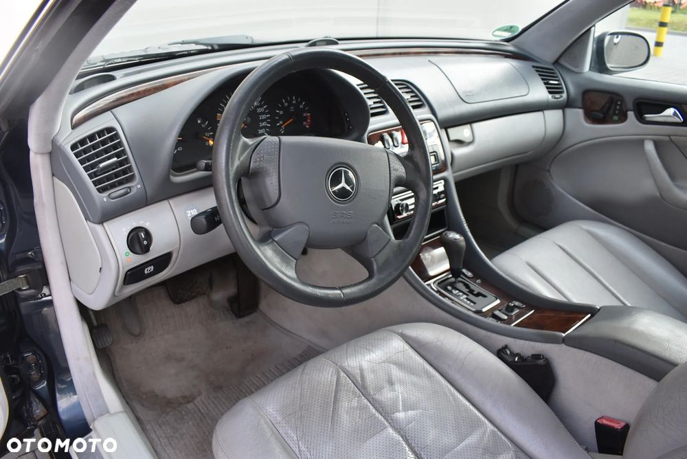 Mercedes-Benz CLK - 9