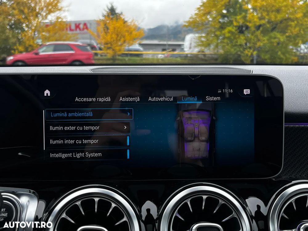 Mercedes-Benz GLB 250 4MATIC Aut. - 27