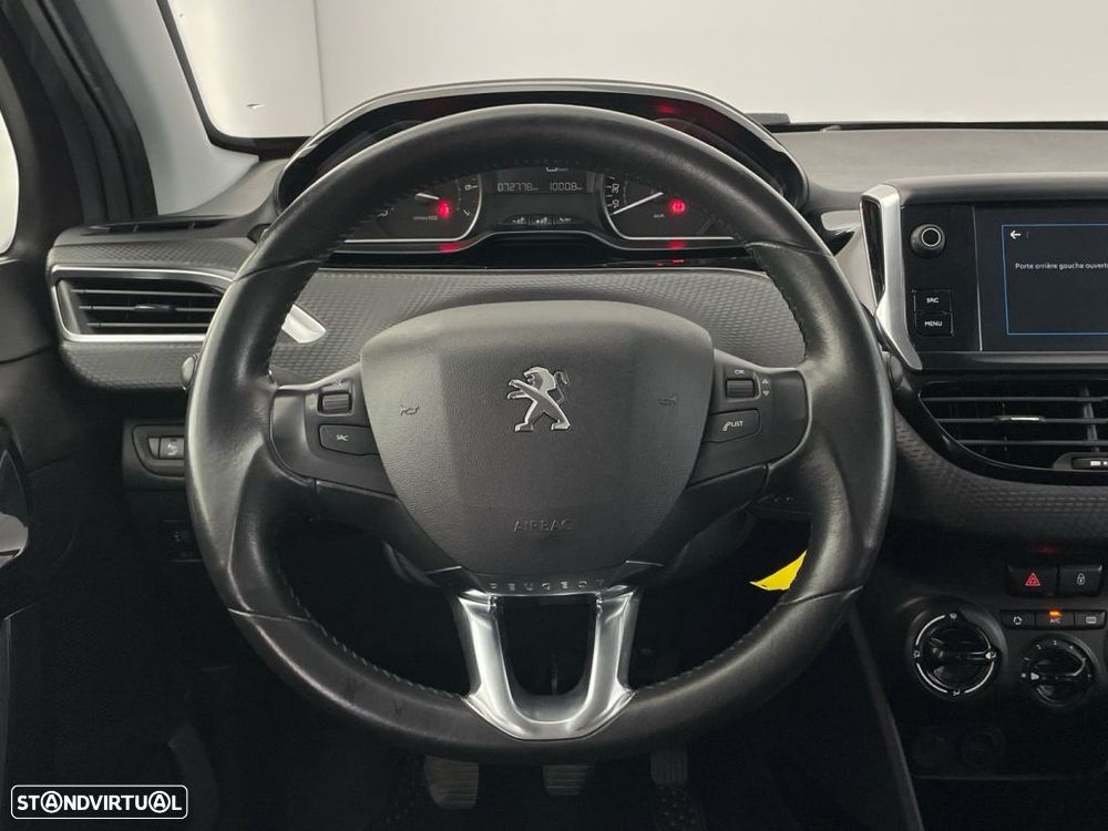 Peugeot 2008 1.2 PureTech Signature - 14