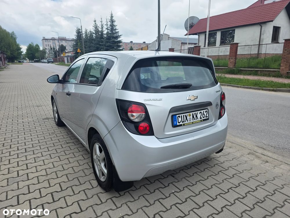 Chevrolet Aveo 1.2 LS - 30