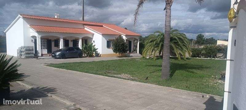 Moradia v4+V2 em marinhais com piscina - Grande imagem: 2/7