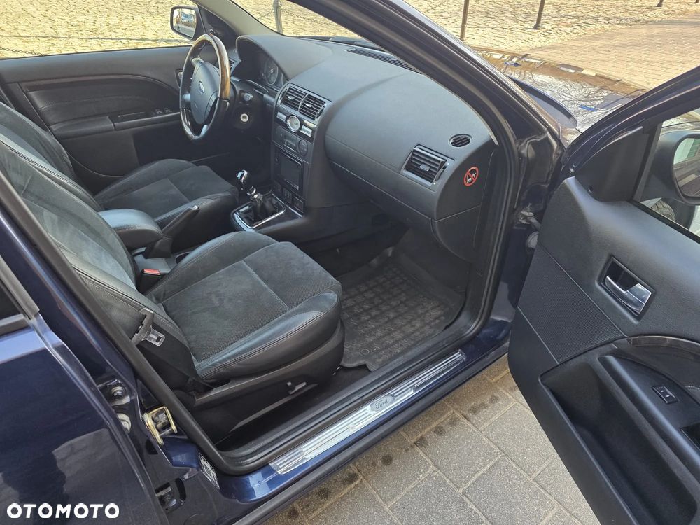 Ford Mondeo 2.2 TDCi Gold X - 14