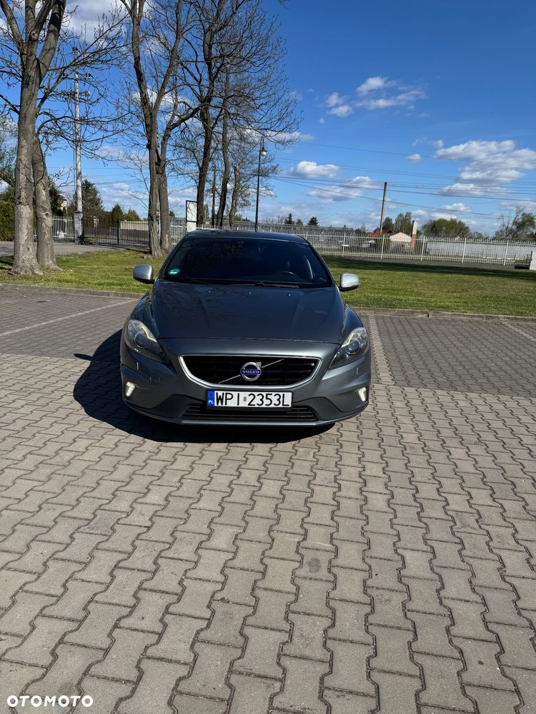 Volvo V40 D2 Drive-E R-Design Kinetic - 2