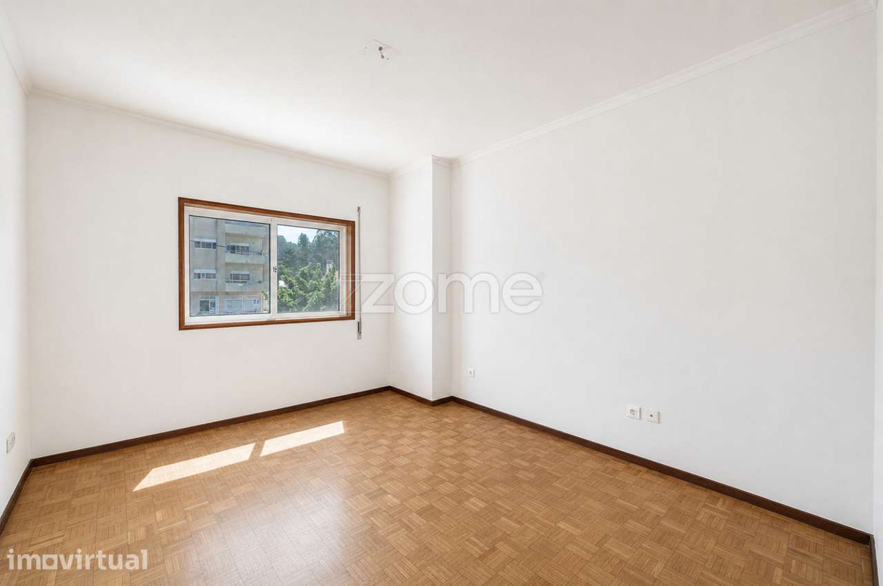 APARTAMENTO T2 PENAFIEL C/ 2 VARANDAS E LUGAR DE GARAGEM