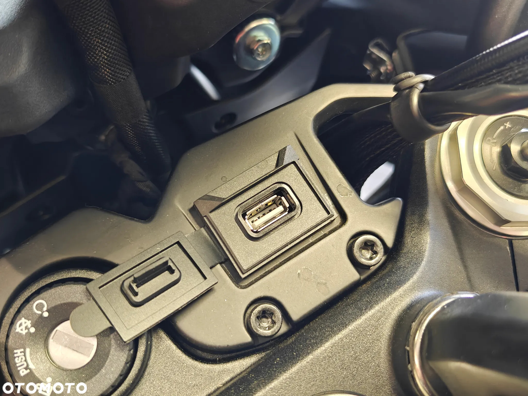 QJMOTOR 900 SX - 16