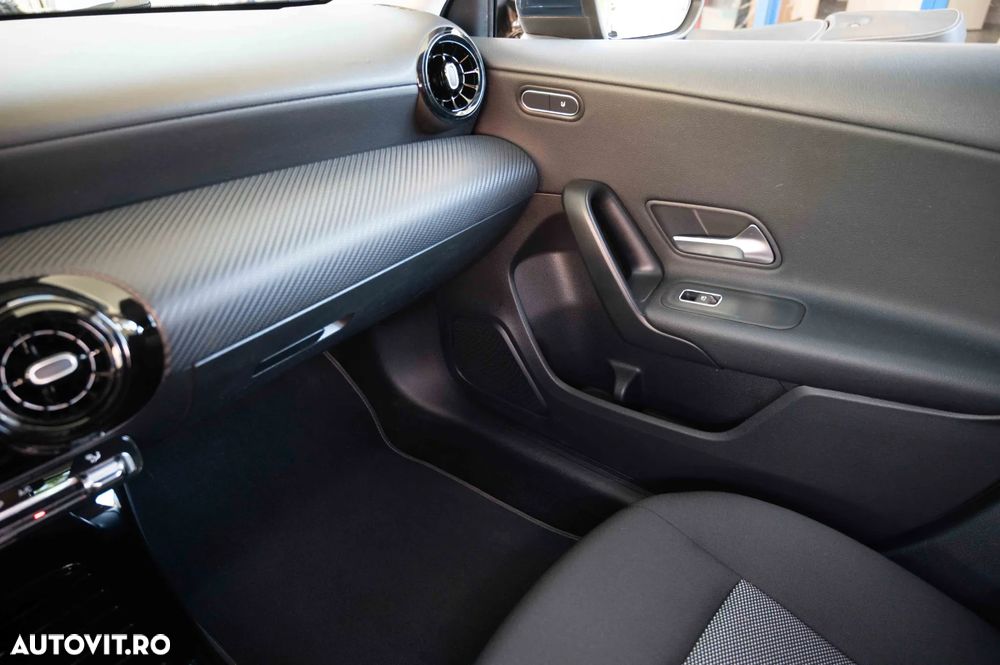 Mercedes-Benz A 180 d 7G-DCT Edition 2020 - 15