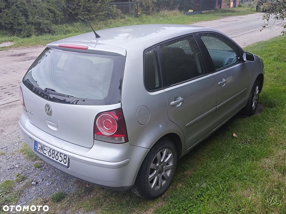 Volkswagen Polo - 2